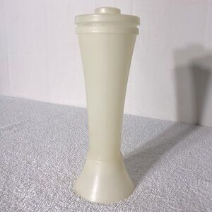 Vintage Tupperware Jiffy Sift Sifter